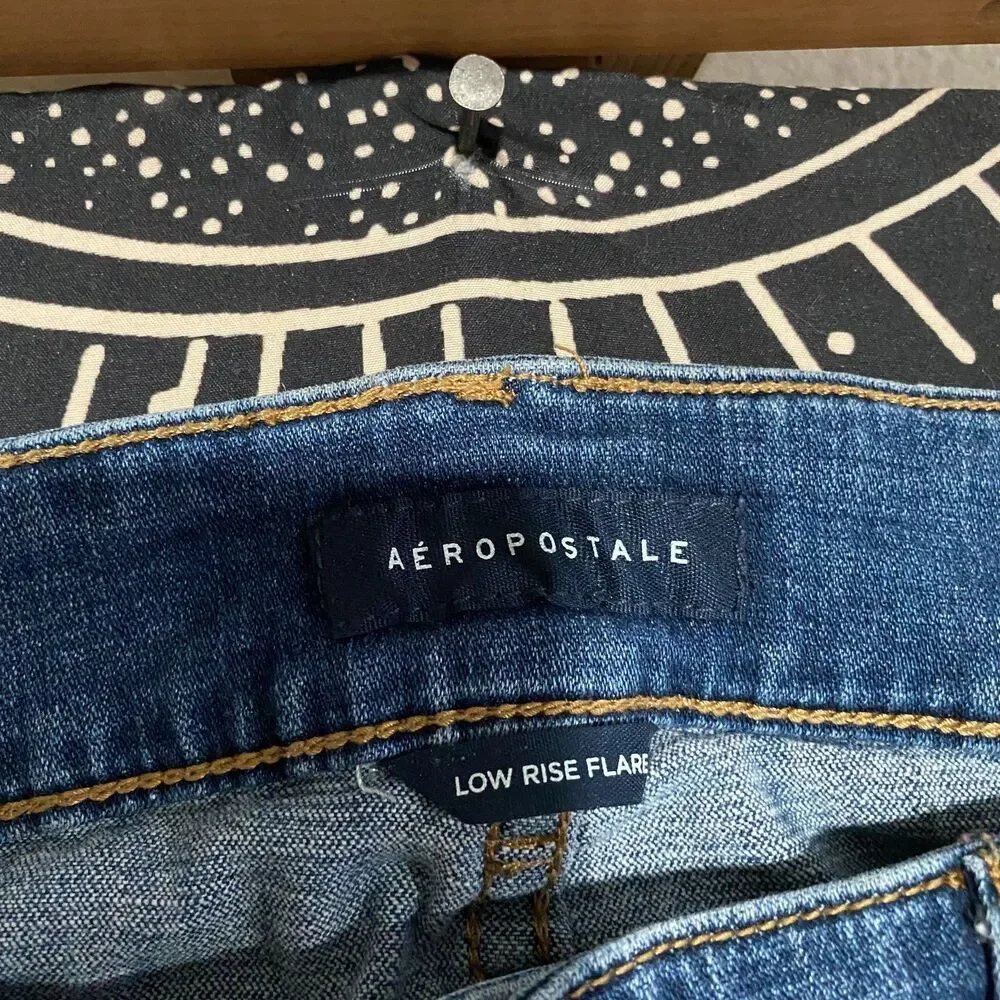 Aeropostale Flared Jeans Womens 14 Blue Cotton Denim Faded Whiskered Stretch